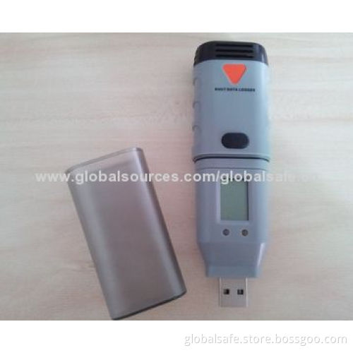 Portable and low-cost wood moisture meter